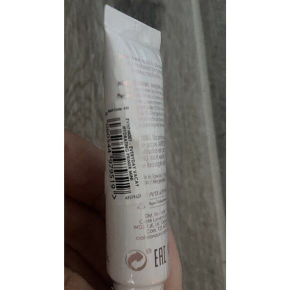 Ciate Everyday Vacay Hydrating and Soothing Face PRIMER .33oz/10ml Travel Size - Picture 4 of 4
